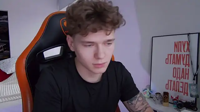 DanyDavis online show from 11.14.25