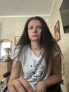 Snapshot of MariannaSida chatting on 05.19.26 MariannaSida online show from 05.19.26