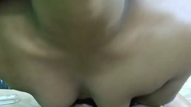 Snapshot of sexyeyes016 chatting on 10.16.25 sexyeyes016 online show from 10.16.25