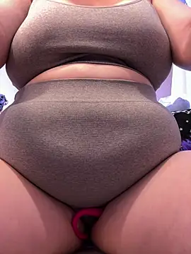 Snapshot of Raven_Magical_Milf chatting on 07.16.26 Raven Magical Milf online show from 07.16.26