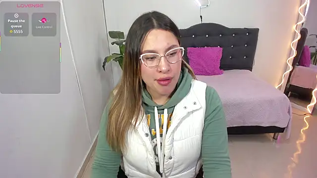 saaya tay online show from 09.16.25