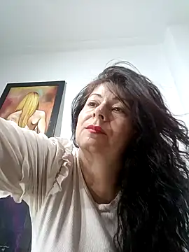 lunadicty online show from 12.25.24