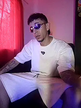 Chris  Jones online show from 09.25.25