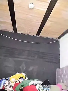 Cerecitaa02  online show from 10.30.25