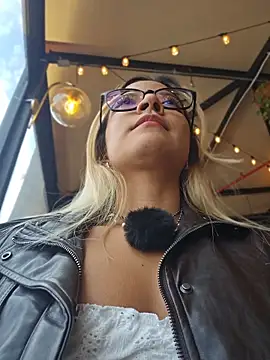 Pretty roxxyy online show from 03.20.26