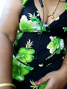 Snapshot of tamiltady chatting on 10.06.25 tamiltady online show from 10.06.25