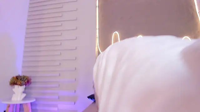 Dulce Quintana online show from 12.01.25