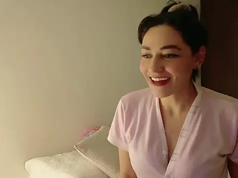Snapshot of Alicia_Montess chatting on 01.14.26 Alicia Montess online show from 01.14.26