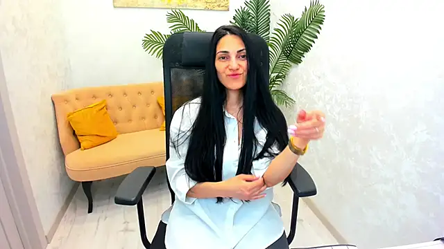 Snapshot of AllaYerty chatting on 03.22.25 AllaYerty online show from 03.22.25
