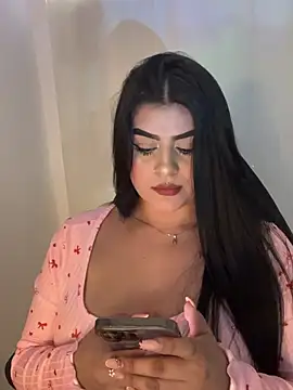 Snapshot of Kariina__69 chatting on 07.15.26 Kariina 69 online show from 07.15.26