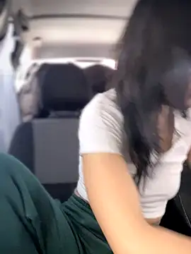 Snapshot of MeekyRich chatting on 11.12.25 MeekyRich online show from 11.12.25