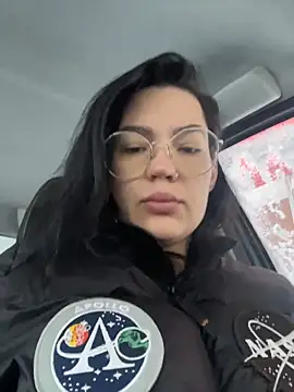 Snapshot of MeekyRich chatting on 11.24.25 MeekyRich online show from 11.24.25