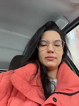 Snapshot of MeekyRich chatting on 11.25.25 MeekyRich online show from 11.25.25