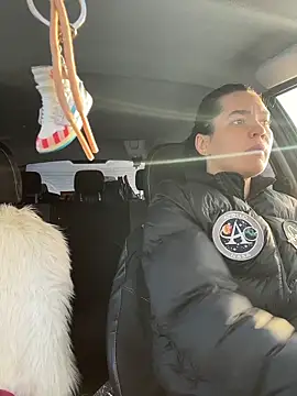 Snapshot of MeekyRich chatting on 11.28.25 MeekyRich online show from 11.28.25