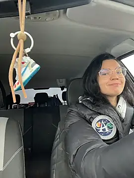 Snapshot of MeekyRich chatting on 12.03.25 MeekyRich online show from 12.03.25