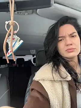 Snapshot of MeekyRich chatting on 12.05.25 MeekyRich online show from 12.05.25