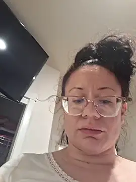 Snapshot of kinkikatie69 chatting on 02.13.26 kinkikatie69 online show from 02.13.26