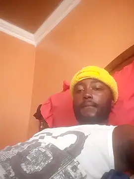 Snapshot of RearApiary chatting on 12.03.25 RearApiary online show from 12.03.25