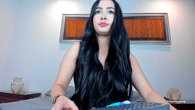 Bella  hamilton online show from 06.22.26