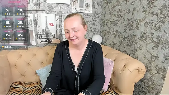 Snapshot of Karen_Villis chatting on 06.29.26 Karen Villis online show from 06.29.26
