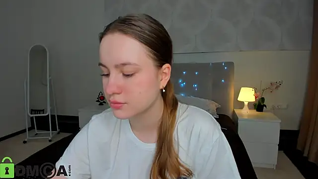 Candy Cansew online show from 12.15.25