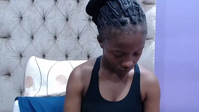 Snapshot of sexykea2002x chatting on 09.16.25 sexykea2002x online show from 09.16.25