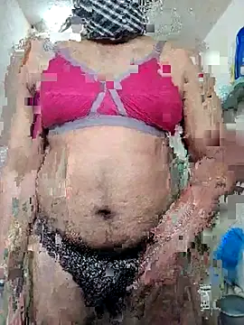 Snapshot of Brown69_guy chatting on 02.04.26 Brown69 guy online show from 02.04.26