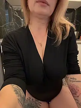 O-Eva online show from 02.08.26