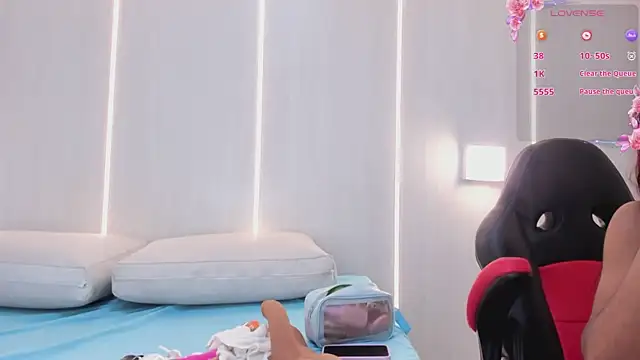 ciara blake online show from 09.10.25