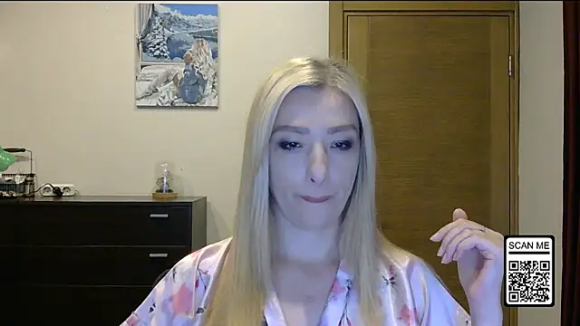 Wild Silk Desire online show from 10.18.25