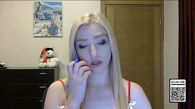 Wild Silk Desire online show from 11.28.25