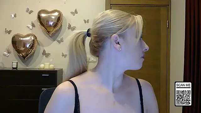 Snapshot of Wild_Silk_Desire chatting on 05.16.26 Wild Silk Desire online show from 05.16.26