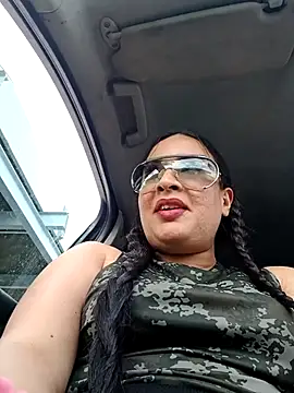 hotCOUPLEPETRA online show from 04.13.26