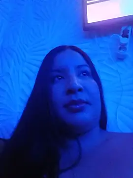 Snapshot of hotCOUPLEPETRA chatting on 06.28.26 hotCOUPLEPETRA online show from 06.28.26