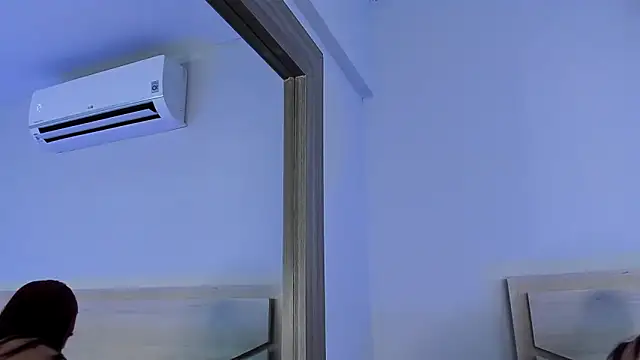 Snapshot of ZoeMorris chatting on 10.15.25 ZoeMorris online show from 10.15.25