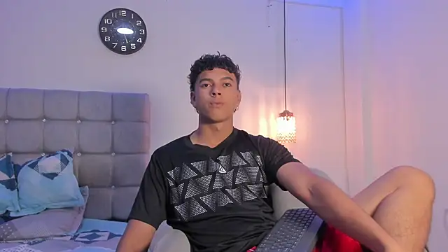 Snapshot of Santy_Stump chatting on 09.22.25 Santy Stump online show from 09.22.25