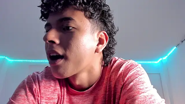 Snapshot of Santy_Stump chatting on 10.04.25 Santy Stump online show from 10.04.25