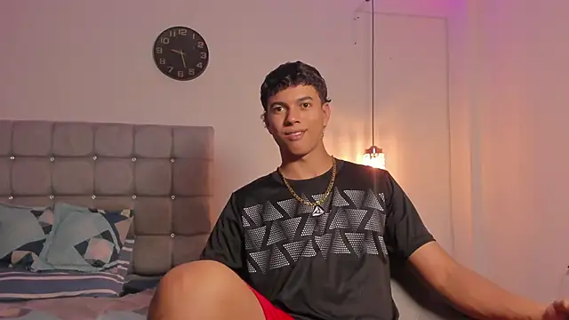 Snapshot of Santy_Stump chatting on 11.05.25 Santy Stump online show from 11.05.25