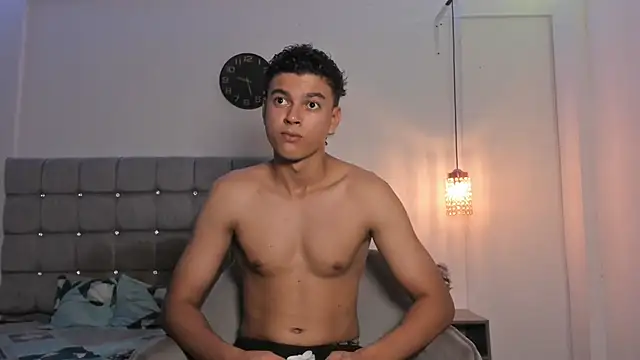 Snapshot of Santy_Stump chatting on 11.24.25 Santy Stump online show from 11.24.25