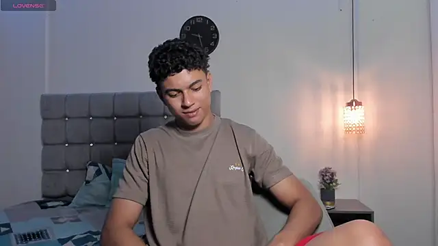 Snapshot of Santy_Stump chatting on 12.01.25 Santy Stump online show from 12.01.25