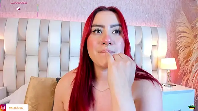 valt  online show from 10.17.25