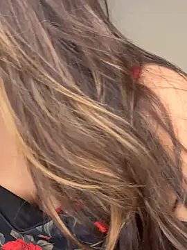 Scarlett 1819 online show from 04.12.26