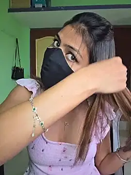 Isha Sax online show from 04.04.26