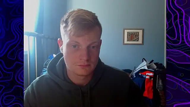 Snapshot of lustylyndon chatting on 11.04.25 lustylyndon online show from 11.04.25