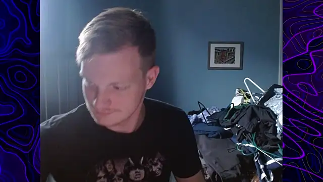 Snapshot of lustylyndon chatting on 11.18.25 lustylyndon online show from 11.18.25