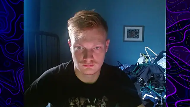 Snapshot of lustylyndon chatting on 11.19.25 lustylyndon online show from 11.19.25