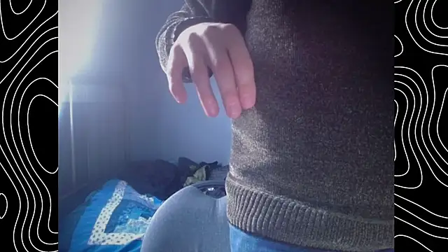 Snapshot of lustylyndon chatting on 12.02.25 lustylyndon online show from 12.02.25