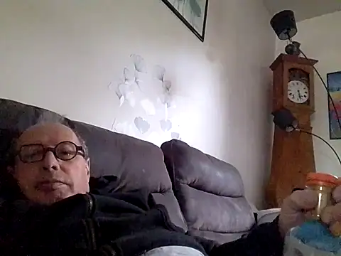 Vince072 online show from 10.10.25