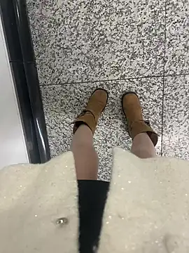 xiaoyuan01 online show from 11.08.25