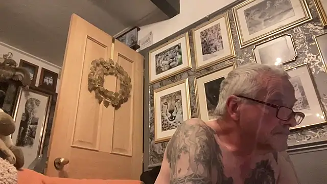 poggles online show from 09.30.25